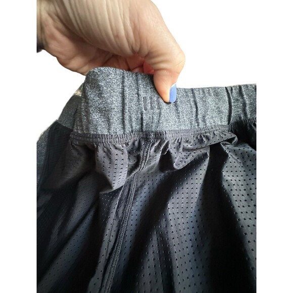Lululemon Athletica Men’s Size Medium Black Shorts Mesh Cloth Combo Pockets J8-8 - Picture 7 of 10